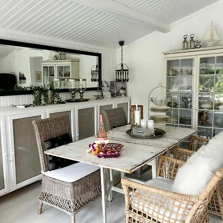 House On Femo With Large Patio Tatil Evi Maribo
